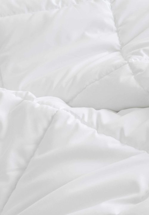 white-bedding-sheets-background-messy-bed-concept (1)